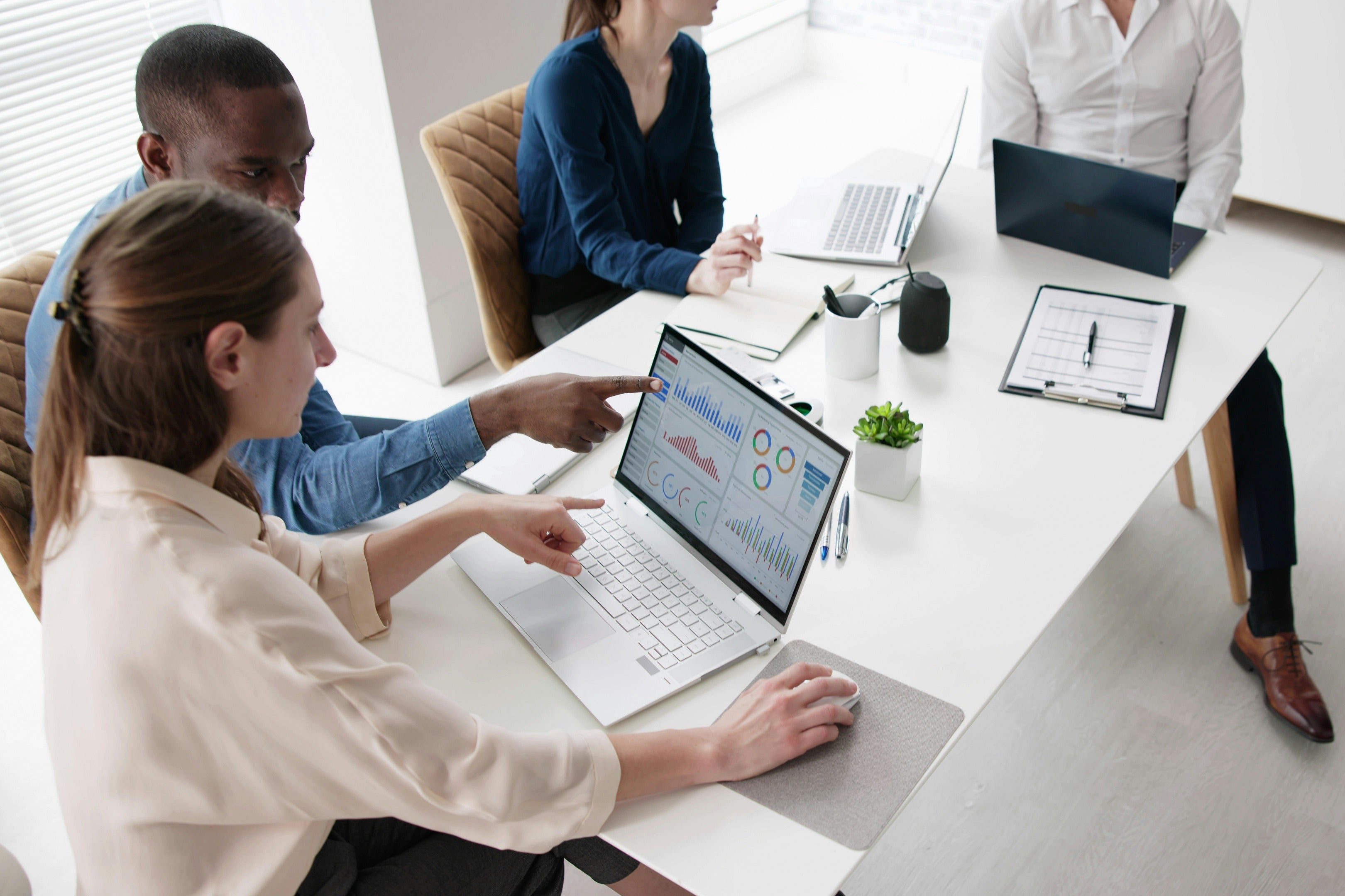 Shopify data analysis workshop supporting why many stores adopt Shopify Plus early